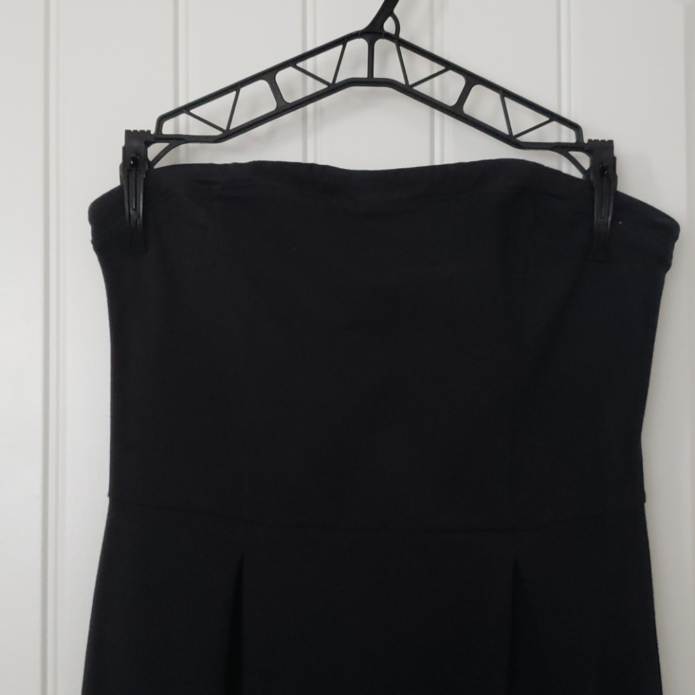Old Navy Strapless Dress - Picture 2 of 5
